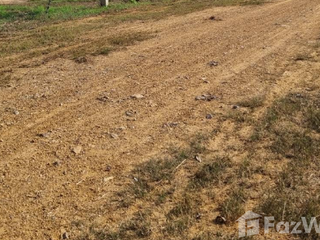 Terreno en venta en Khanu Woralaksaburi, Kamphaeng Phet