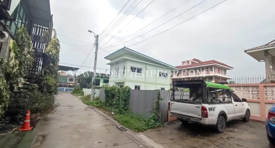 À vendre terrain à Pak Kret, Nonthaburi