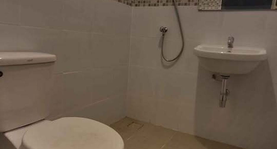 For sale 3 bedrooms townhouse in Mueang Udon Thani, Udon Thani