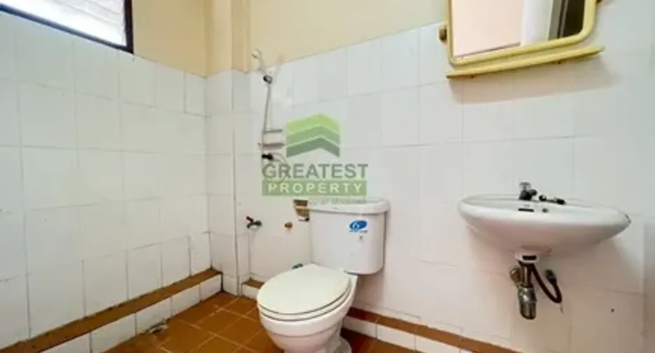 Büro zum Kauf mit 3 Zimmer in Phan Thong, Chonburi