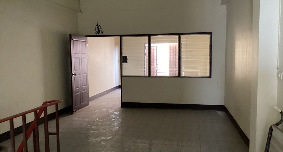 For sale 3 bedrooms townhouse in Mueang Loei, Loei