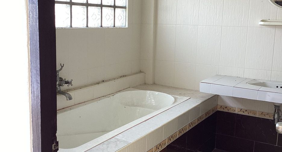 For sale 3 bedrooms townhouse in Mueang Loei, Loei