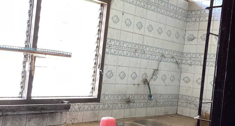 Продажа 3 спальни таунхаус в Mueang Loei, Loei