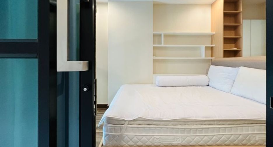 For sale 1 bed condo in Bang Na, Bangkok