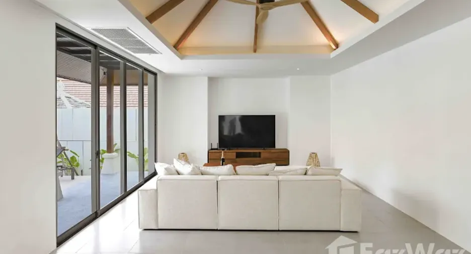 For rent 4 bedrooms villa in Thalang, Phuket