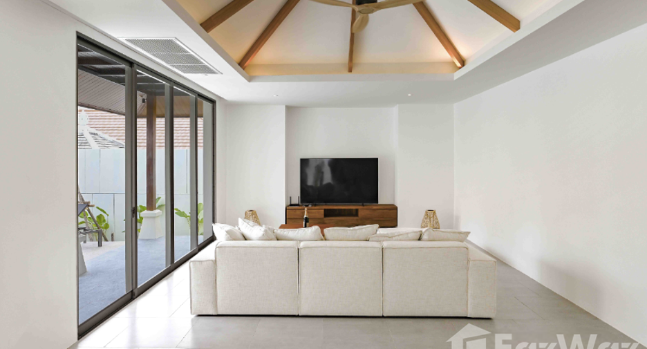 For rent 4 bedrooms villa in Thalang, Phuket