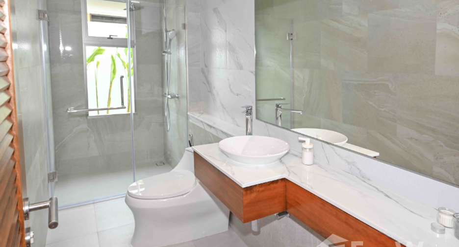 For rent 4 bedrooms villa in Thalang, Phuket