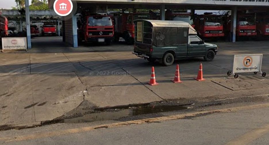Gewerbefläche zur Miete mit 3 Zimmer in Mueang Nakhon Pathom, Nakhon Pathom