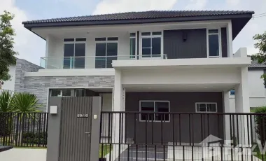 Haus zur Miete mit 4 Zimmer in Mueang Phuket, Phuket