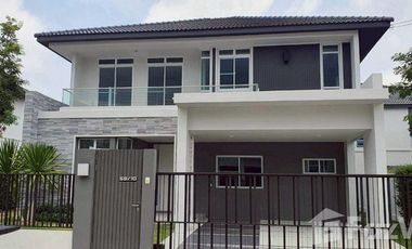 For rent 4 bedrooms house in Mueang Phuket, Phuket
