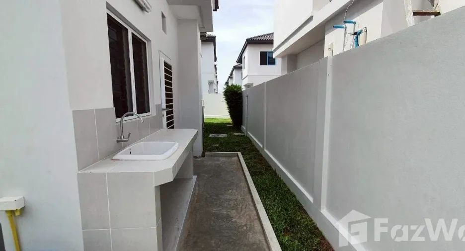 For rent 4 bedrooms house in Mueang Phuket, Phuket
