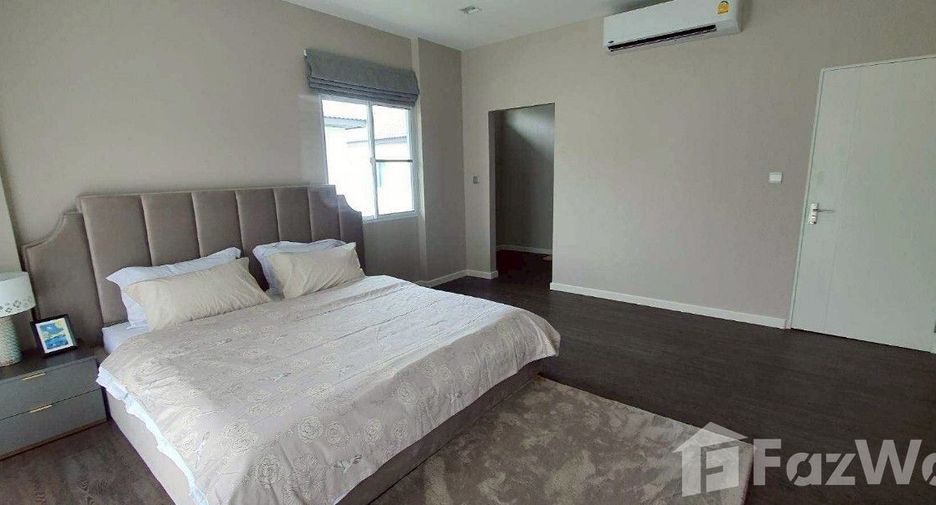 For rent 4 bedrooms house in Mueang Phuket, Phuket