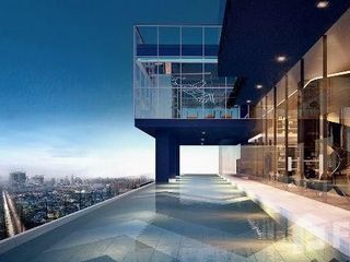 For sale 2 bedrooms condo in Phaya Thai, Bangkok