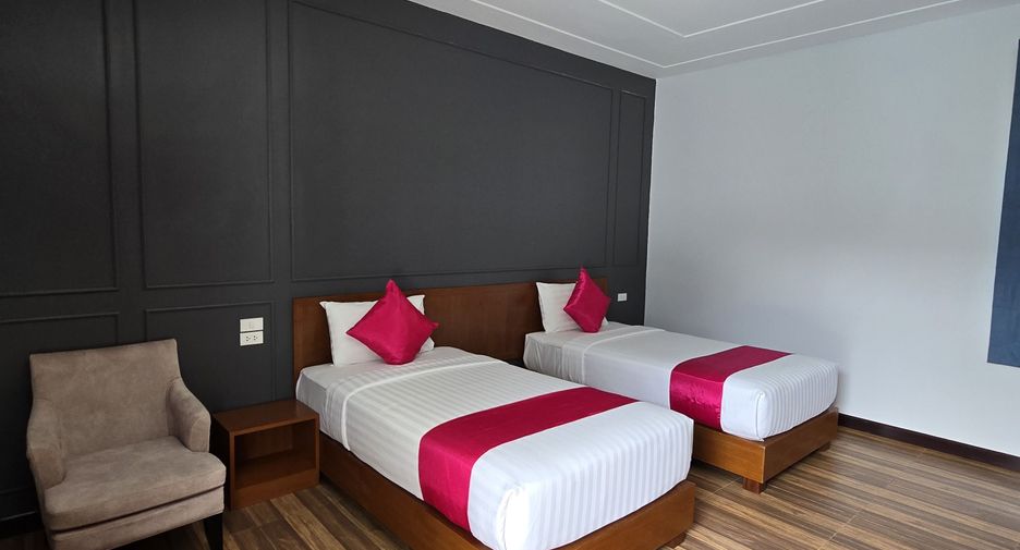For rent 4 bedrooms villa in Mueang Phuket, Phuket