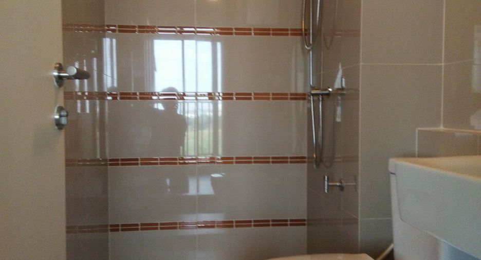 For rent 1 bed condo in Khlong Luang, Pathum Thani