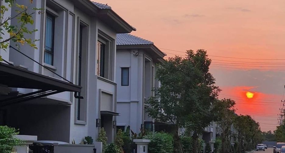 Casa en alquiler de 3 habitaciones en Khlong Luang, Pathum Thani