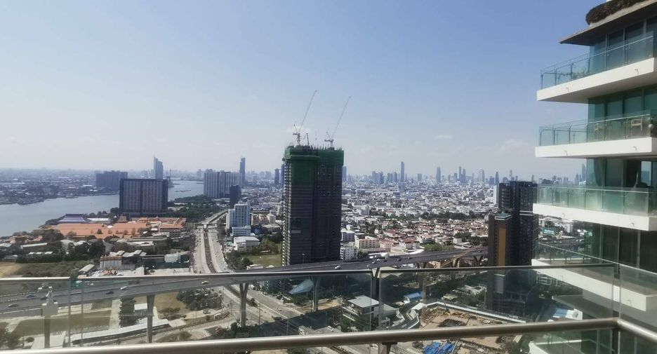 For sale 2 bedrooms condo in Yan Nawa, Bangkok