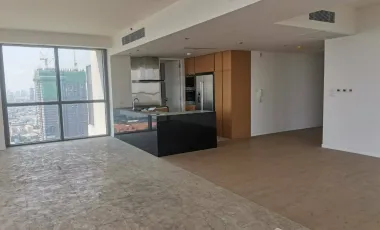 For sale 2 ベッドルーム condo in Yan Nawa, Bangkok
