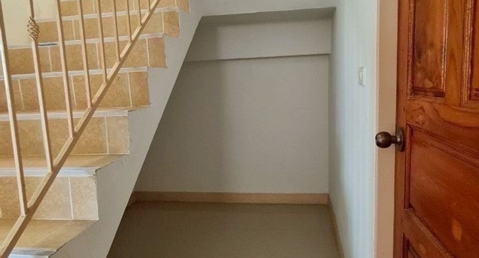 For sale 3 bedrooms house in Thanyaburi, Pathum Thani