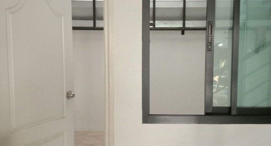 For sale 2 bedrooms townhouse in Nong Song Hong, Khon Kaen