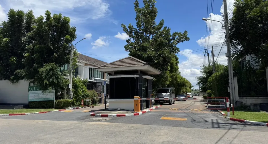 出租 3 卧室 联排别墅 在 Bang Bua Thong, Nonthaburi