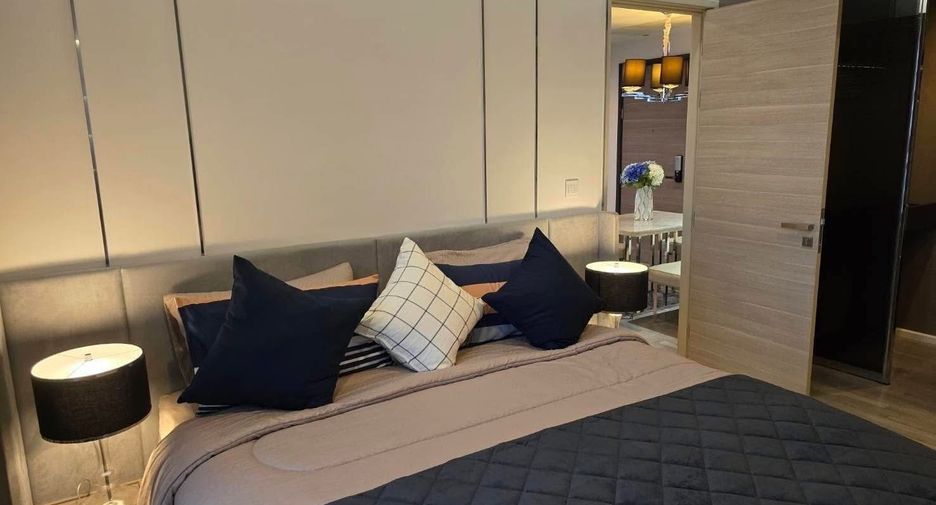 For sale 2 bedrooms condo in Sathon, Bangkok