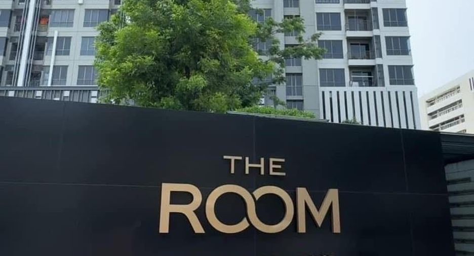 For sale 2 bedrooms condo in Sathon, Bangkok