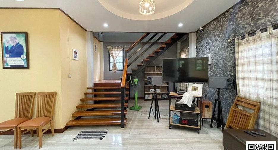 For sale 4 bedrooms house in Tron, Uttaradit