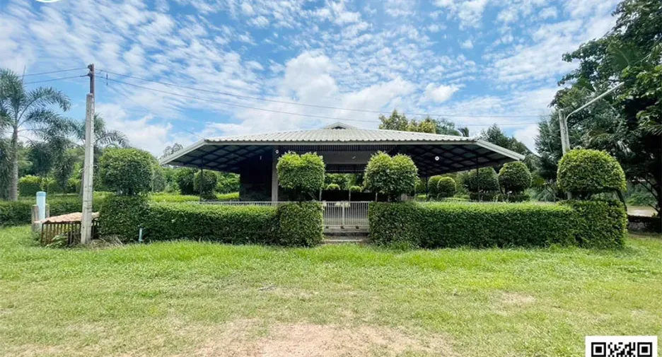 For sale 4 bedrooms house in Tron, Uttaradit
