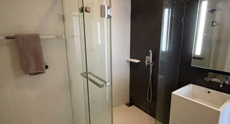 For sale and for rent 1 bed condo in Khlong San, Bangkok