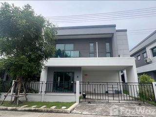 For rent 4 bedrooms house in Mueang Pathum Thani, Pathum Thani