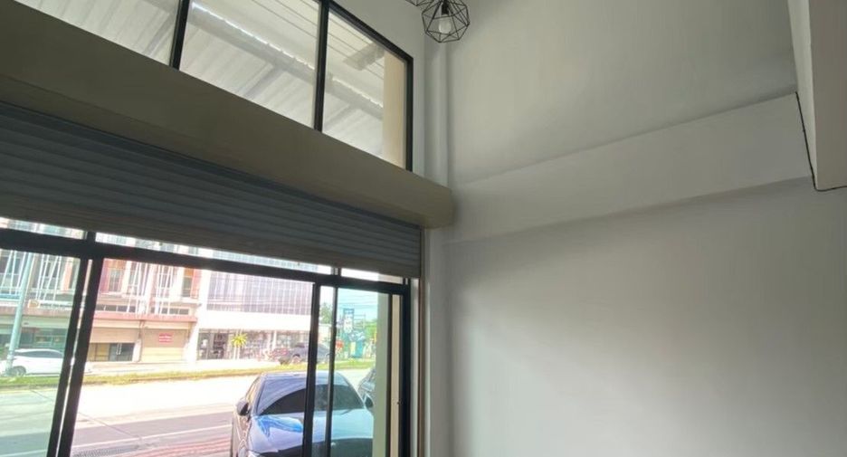 For sale and for rent 3 bedrooms townhouse in Mueang Chon Buri, Chonburi