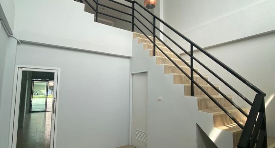 For sale and for rent 3 bedrooms townhouse in Mueang Chon Buri, Chonburi