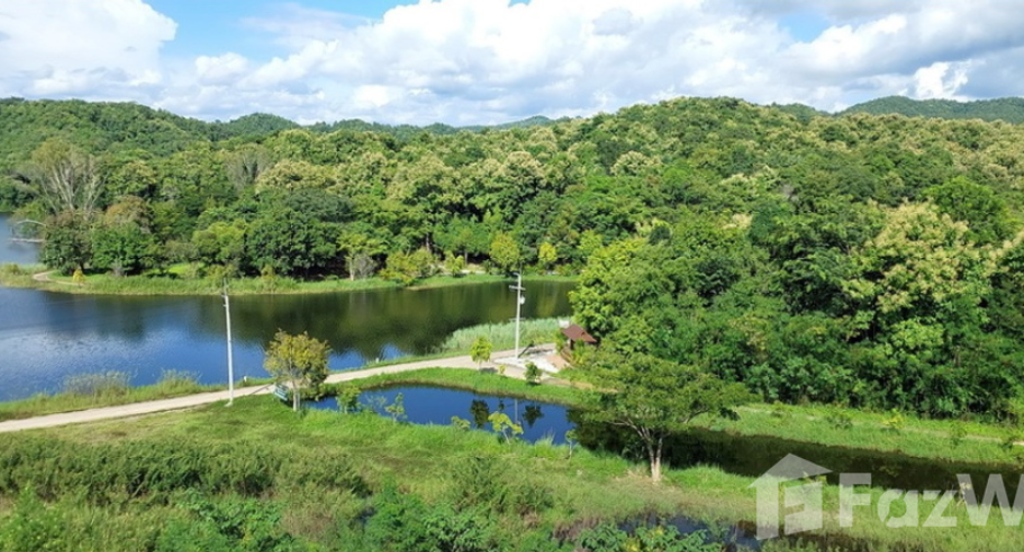 For sale 7 bedrooms villa in Den Chai, Phrae