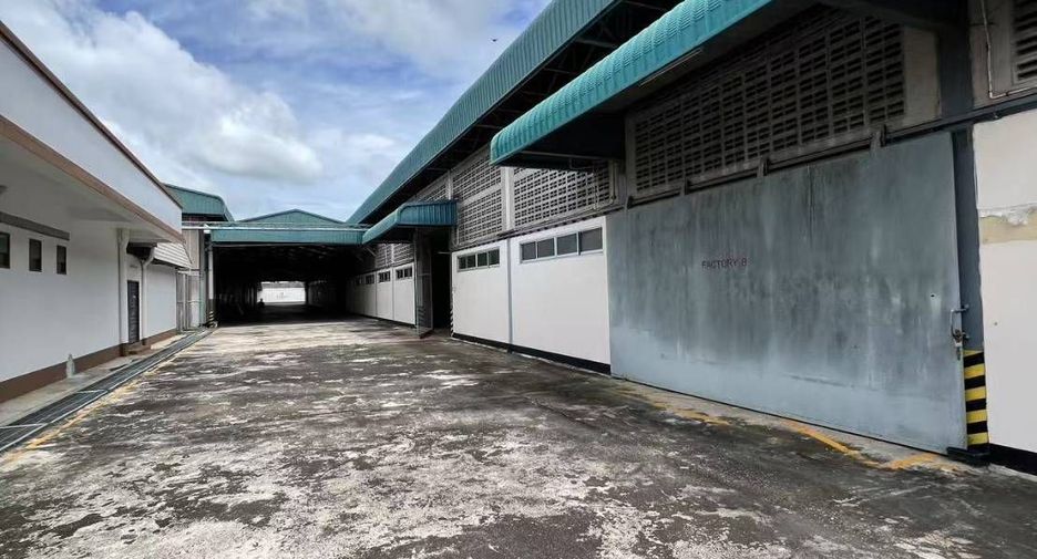 Casa en venta de estudio en Ban Bueng, Chonburi