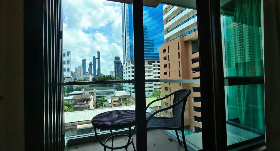 For sale 1 bed condo in Watthana, Bangkok