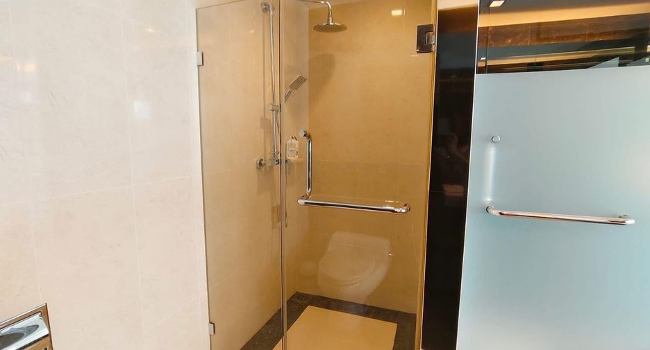 For sale 1 bed condo in Watthana, Bangkok