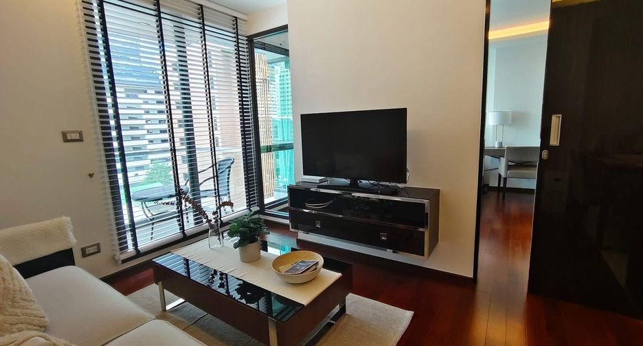 For sale 1 bed condo in Watthana, Bangkok