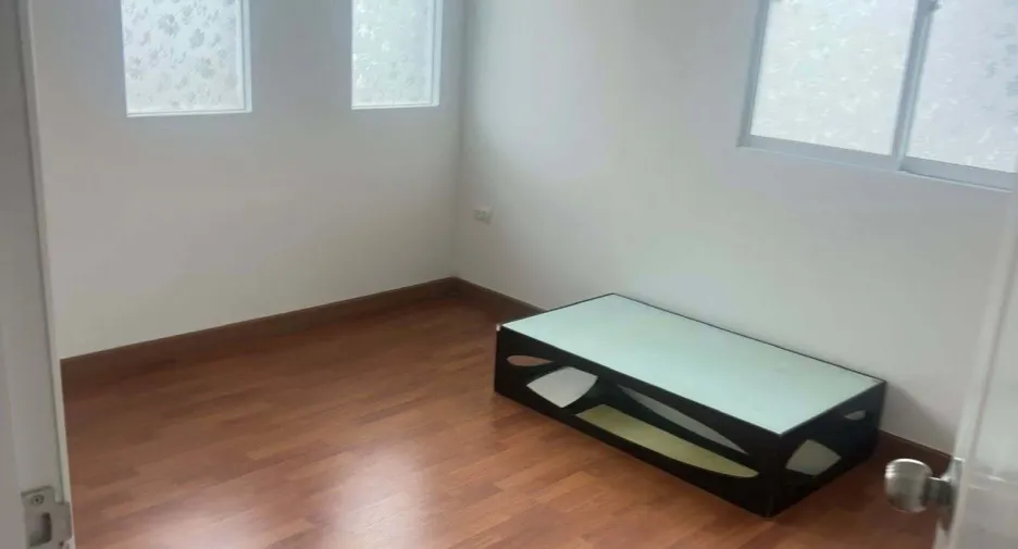 For sale and for rent 3 bedrooms house in Bang Kruai, Nonthaburi