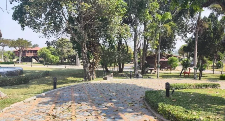 Villa zum Kauf mit 12 Zimmer in Pak Chong, Nakhon Ratchasima