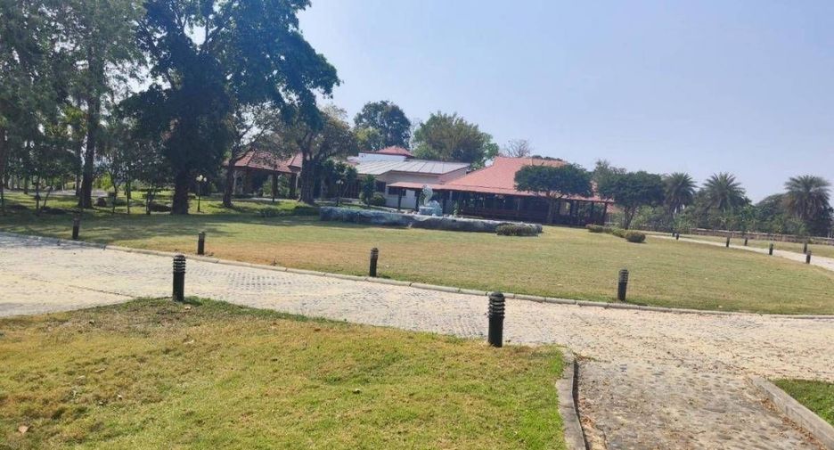 Villa zum Kauf mit 12 Zimmer in Pak Chong, Nakhon Ratchasima