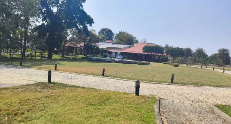Villa zum Kauf mit 12 Zimmer in Pak Chong, Nakhon Ratchasima