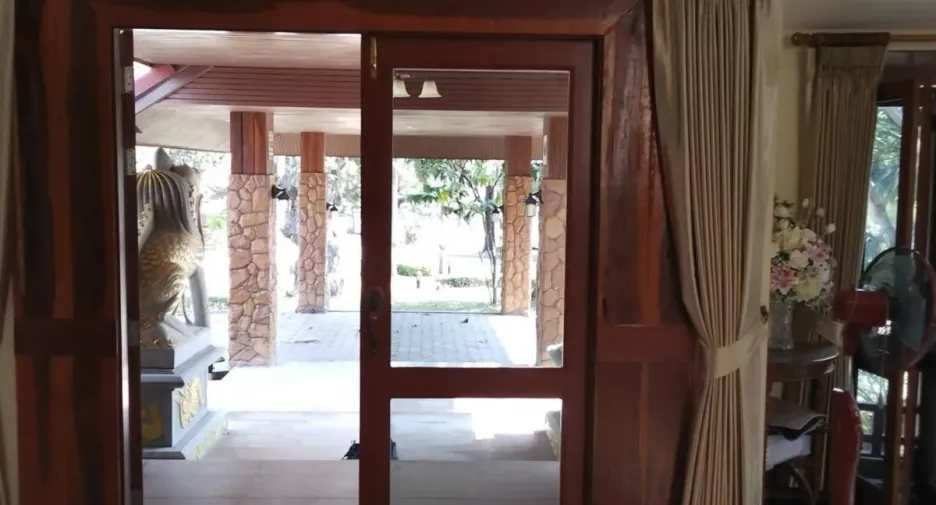 Villa zum Kauf mit 12 Zimmer in Pak Chong, Nakhon Ratchasima