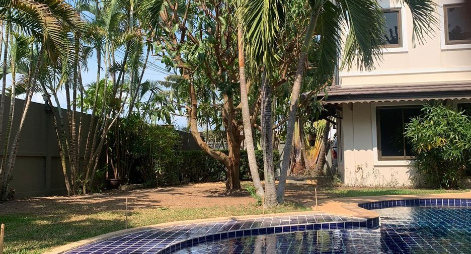 Villa en venta y en alquiler de 4 habitaciones en Mueang Phuket, Phuket
