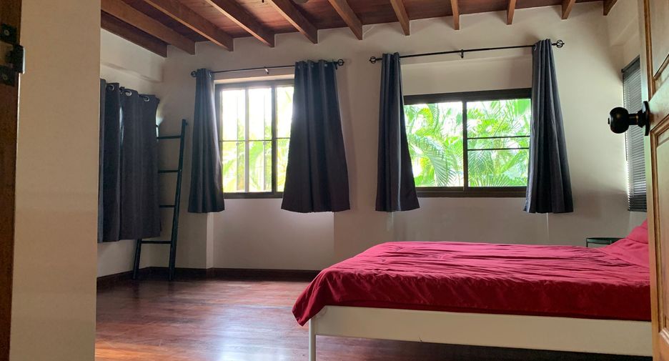 Villa en venta y en alquiler de 4 habitaciones en Mueang Phuket, Phuket
