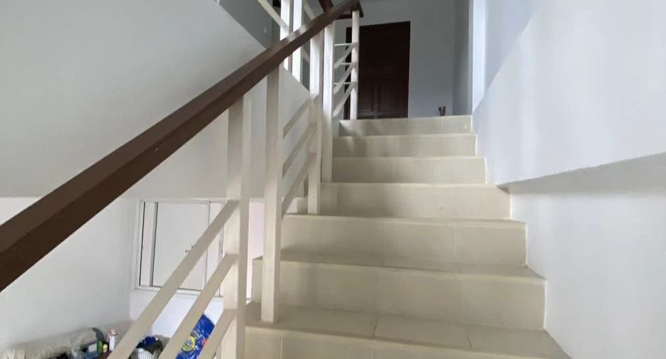 Casa adosada en alquiler de 4 habitaciones en Mueang Phuket, Phuket