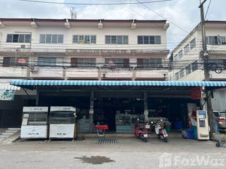 For sale 5 bedrooms townhouse in Thanyaburi, Pathum Thani
