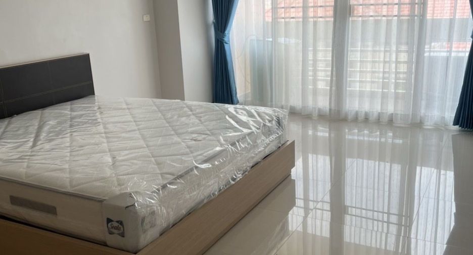 For sale 2 bedrooms condo in Watthana, Bangkok