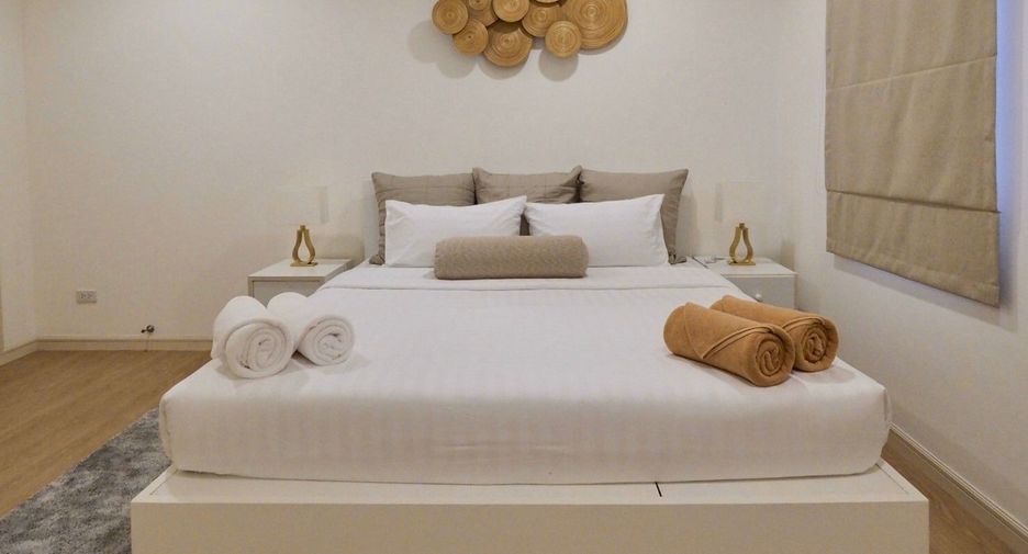 For rent 5 bedrooms villa in Mueang Phuket, Phuket