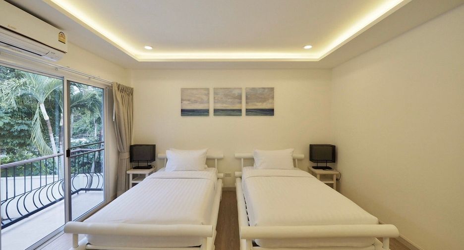 For rent 5 bedrooms villa in Mueang Phuket, Phuket